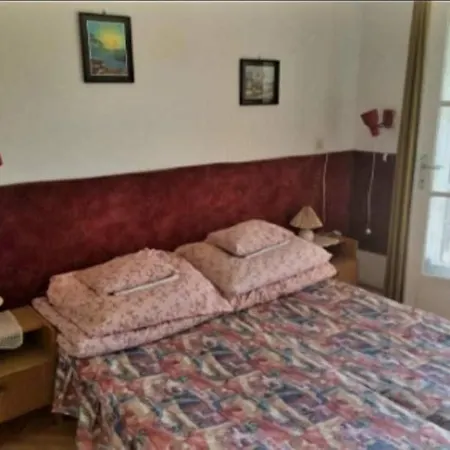 Apartmán Aranyparton Harom Szobas Apartman *