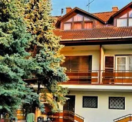 Aranyparton Harom Szobas Apartman Siófok