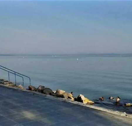 Aranyparton Harom Szobas Apartman * Siófok